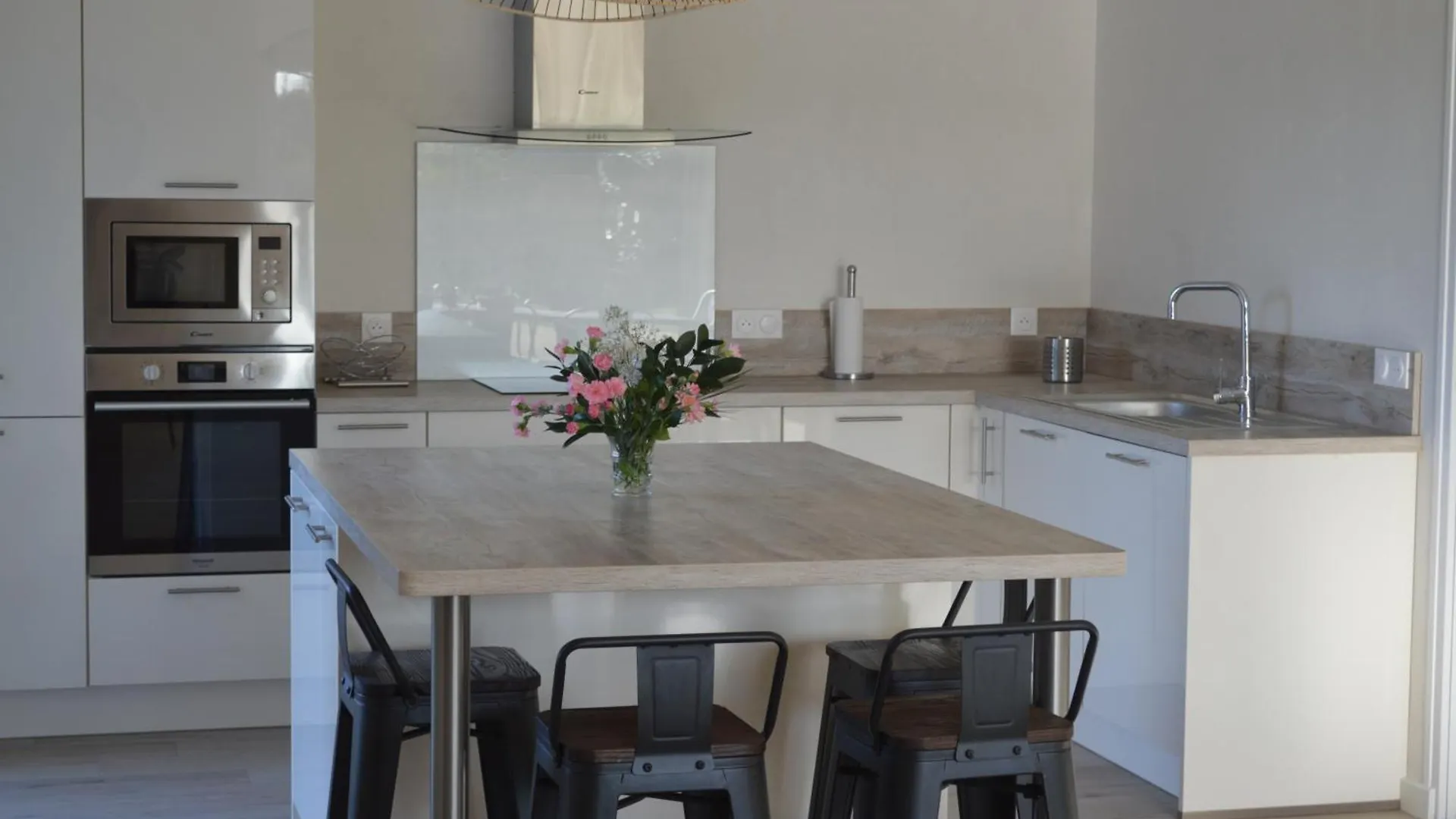 Gite De Lanvian Guisseny Villa